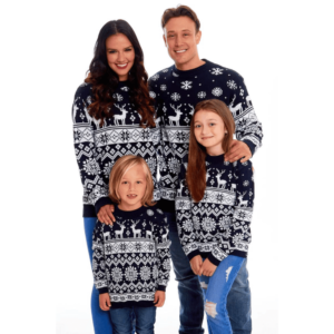 4 members of a family all wearing the same Christmas jumper